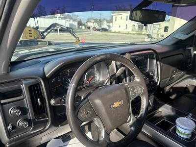 2017 Chevrolet Silverado 1500 LT   - Photo 9 - Rushville, IN 46173