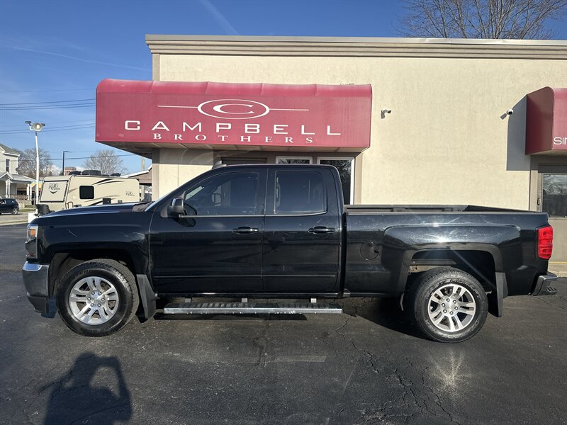 2017 Chevrolet Silverado 1500 LT   - Photo 1 - Rushville, IN 46173
