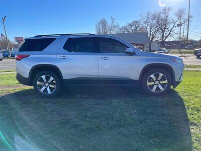 2021 Chevrolet Traverse LT Leather   - Photo 5 - Rushville, IN 46173