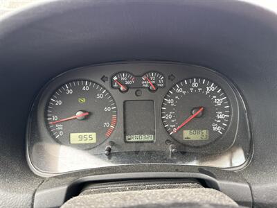 2001 Volkswagen Jetta GLS   - Photo 2 - Rushville, IN 46173