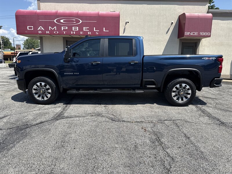 2022 Chevrolet Silverado 2500 Custom  