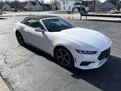 2024 Ford Mustang EcoBoost Premium   - Photo 17 - Rushville, IN 46173