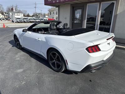 2024 Ford Mustang EcoBoost Premium   - Photo 7 - Rushville, IN 46173