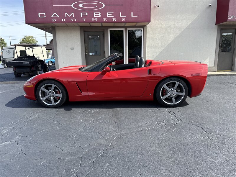 2009 Chevrolet Corvette Convertible - Photo 1 - Rushville, IN 46173
