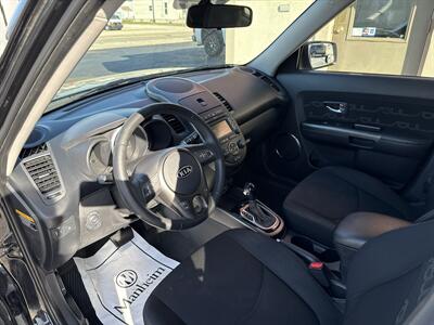 2012 Kia Soul +   - Photo 11 - Rushville, IN 46173