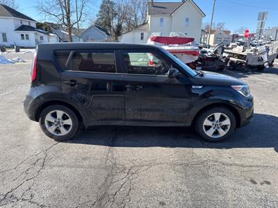 2019 Kia Soul   - Photo 5 - Rushville, IN 46173