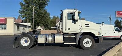 2017 Mack Pinnacle Conventional