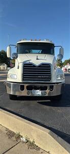 2017 Mack Pinnacle - Photo 17 - Rushville, IN 46173