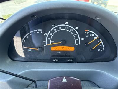 2006 Dodge Sprinter 2500   - Photo 11 - Rushville, IN 46173