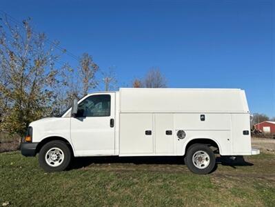 2016 Chevrolet Express 3500   - Photo 1 - Rushville, IN 46173