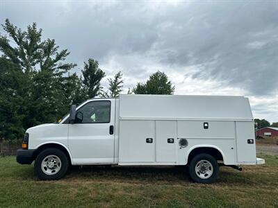 2016 Chevrolet Express 3500   - Photo 1 - Rushville, IN 46173