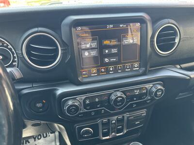2020 Jeep Wrangler Unlimited Sahara   - Photo 12 - Rushville, IN 46173