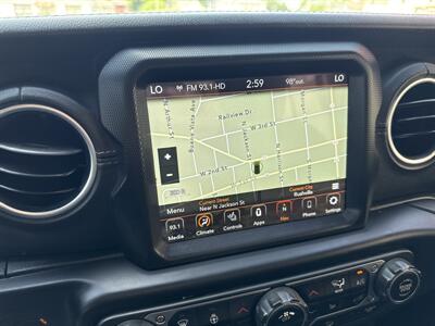 2020 Jeep Wrangler Unlimited Sahara   - Photo 14 - Rushville, IN 46173
