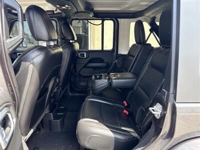 2020 Jeep Wrangler Unlimited Sahara   - Photo 11 - Rushville, IN 46173