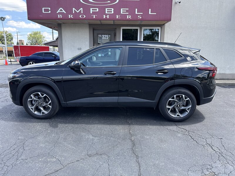 2026 Chevrolet Trax LT   - Photo 1 - Rushville, IN 46173