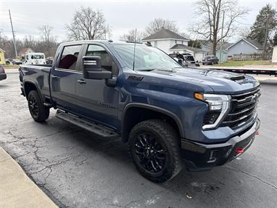 2025 Chevrolet Silverado 3500HD LT   - Photo 4 - Rushville, IN 46173