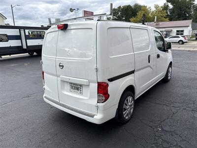 2017 Nissan NV200 SV   - Photo 5 - Rushville, IN 46173