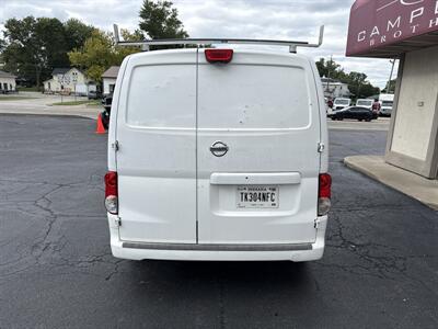 2017 Nissan NV200 SV   - Photo 6 - Rushville, IN 46173