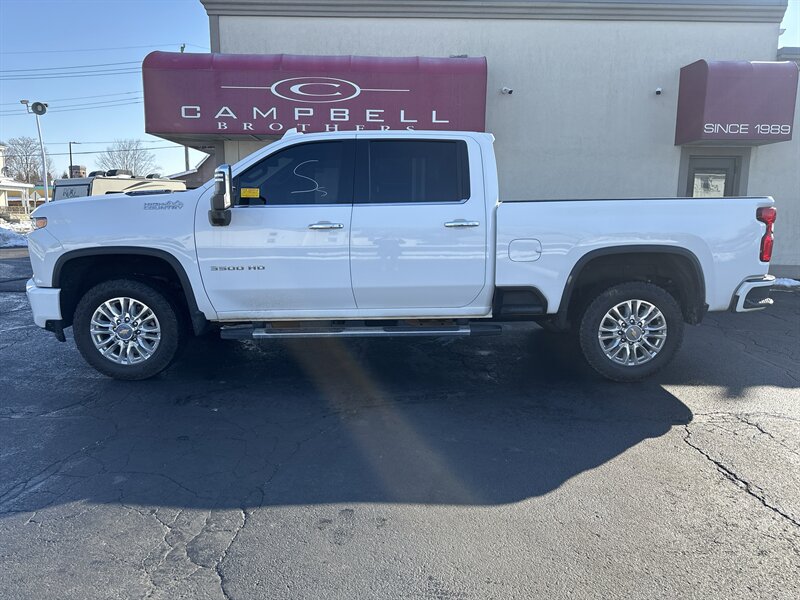 2023 Chevrolet Silverado 3500 High Country   - Photo 1 - Rushville, IN 46173
