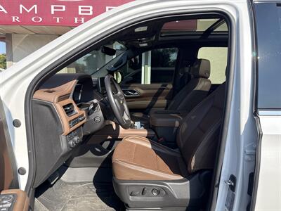 2023 Chevrolet Suburban High Country   - Photo 8 - Rushville, IN 46173