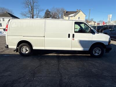 2019 Chevrolet Express 3500   - Photo 5 - Rushville, IN 46173