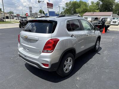 2018 Chevrolet Trax LT   - Photo 5 - Rushville, IN 46173