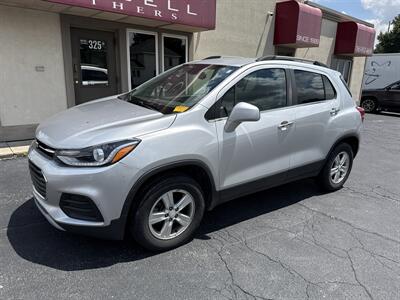 2018 Chevrolet Trax LT   - Photo 2 - Rushville, IN 46173