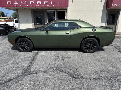 2019 Dodge Challenger SXT   - Photo 1 - Rushville, IN 46173