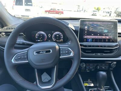 2025 Jeep Compass Trailhawk   - Photo 11 - Rushville, IN 46173