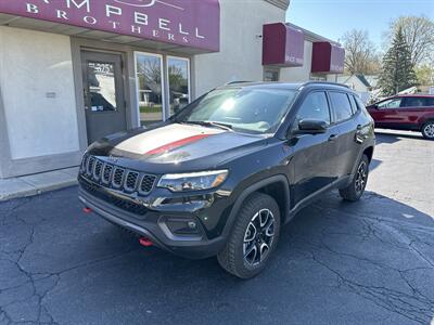 2025 Jeep Compass Trailhawk   - Photo 2 - Rushville, IN 46173