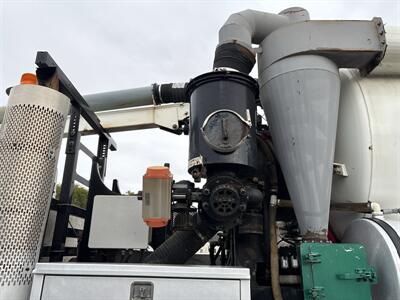 2007 International 7600 Vactor 2100 Series Vac Truck   - Photo 20 - Rushville, IN 46173