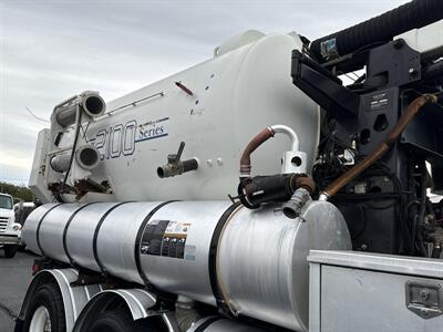 2007 International 7600 Vactor 2100 Series Vac Truck   - Photo 12 - Rushville, IN 46173