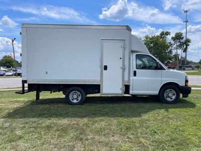 2018 Chevrolet Express 3500   - Photo 5 - Rushville, IN 46173