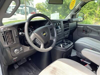 2018 Chevrolet Express 3500   - Photo 16 - Rushville, IN 46173