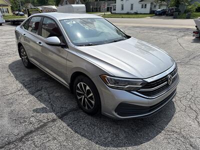 2024 Volkswagen Jetta S   - Photo 3 - Rushville, IN 46173