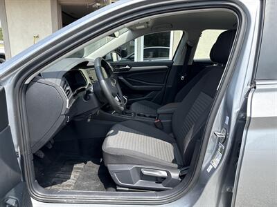 2024 Volkswagen Jetta S   - Photo 8 - Rushville, IN 46173