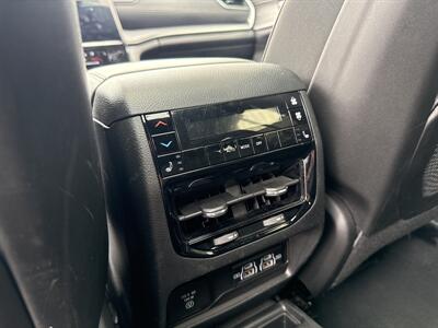 2024 Jeep Grand Cherokee L Limited   - Photo 14 - Rushville, IN 46173