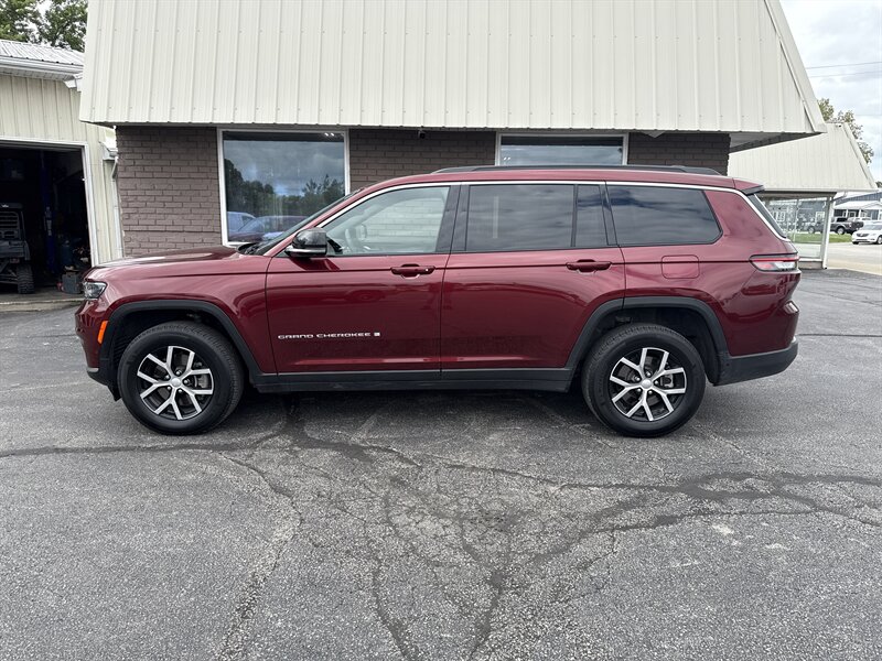 2024 Jeep Grand Cherokee L Limited - Photo 1 - Rushville, IN 46173
