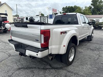 2018 Ford F-450 Super Duty Limited   - Photo 5 - Rushville, IN 46173