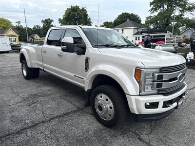 2018 Ford F-450 Super Duty Limited   - Photo 3 - Rushville, IN 46173