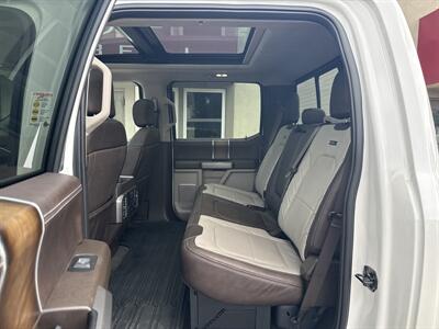 2018 Ford F-450 Super Duty Limited   - Photo 12 - Rushville, IN 46173