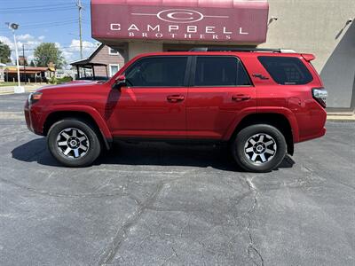 2024 Toyota 4Runner TRD Off-Road   - Photo 2 - Rushville, IN 46173