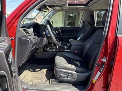 2024 Toyota 4Runner TRD Off-Road   - Photo 9 - Rushville, IN 46173