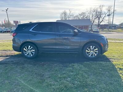 2022 Chevrolet Equinox LT   - Photo 5 - Rushville, IN 46173