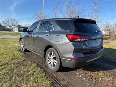 2022 Chevrolet Equinox LT   - Photo 8 - Rushville, IN 46173