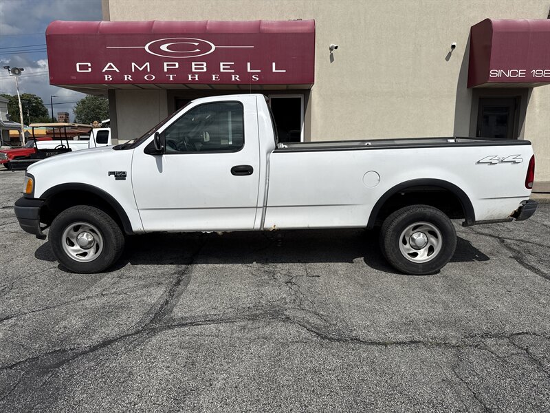 2003 Ford F-150 XL - Photo 1 - Rushville, IN 46173