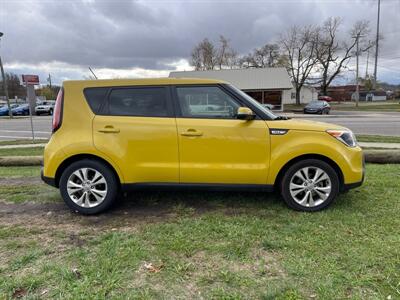 2014 Kia Soul +   - Photo 5 - Rushville, IN 46173