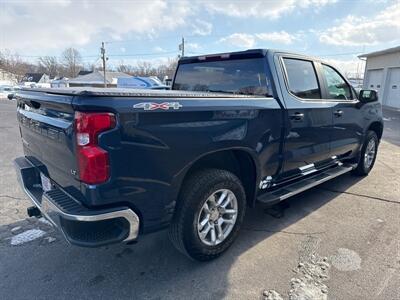 2023 Chevrolet Silverado 1500 LT   - Photo 5 - Rushville, IN 46173