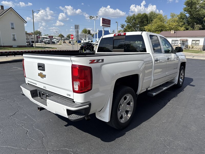 2016 Chevrolet Silverado 1500 LTZ photo 4