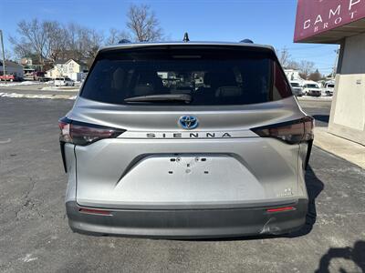 2024 Toyota Sienna LE 8-Passenger   - Photo 7 - Rushville, IN 46173